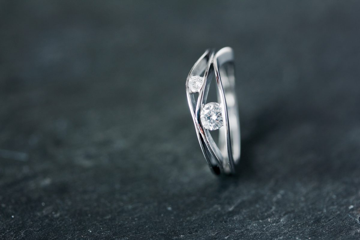 Bague "Waves". - bijoutier joaillier créateur Valenciennes