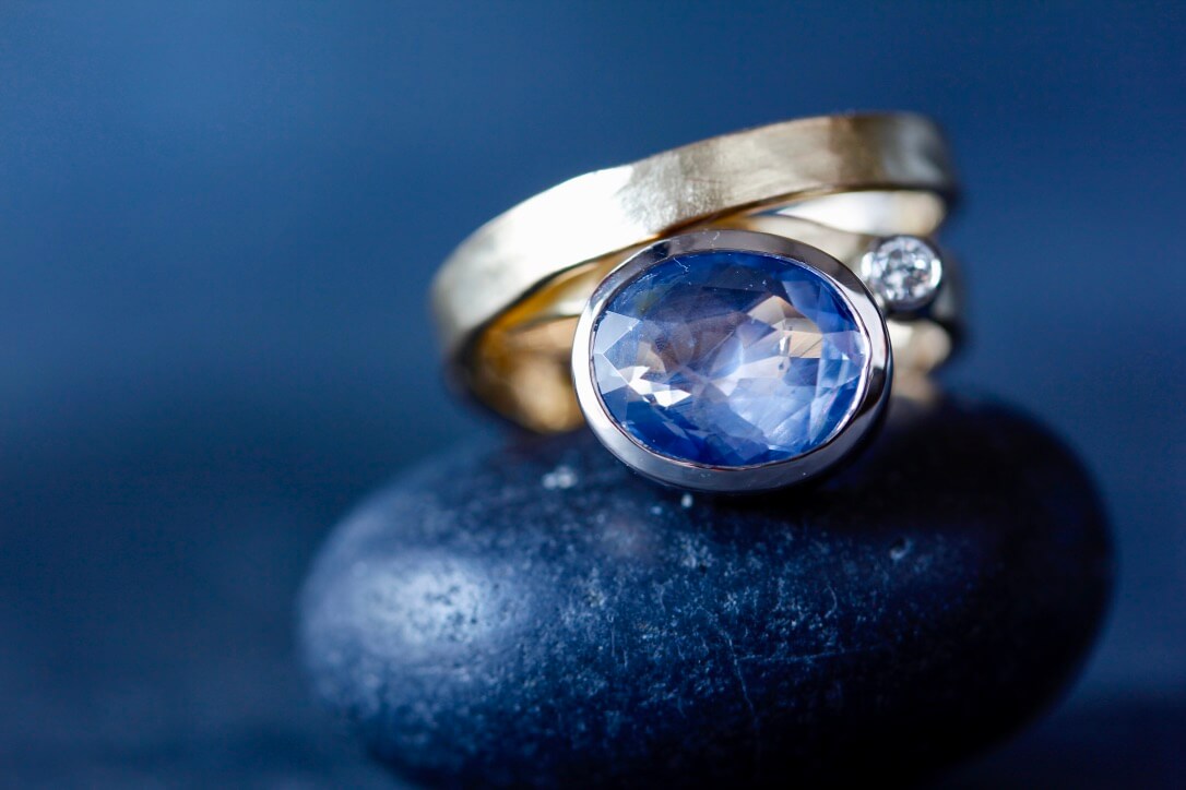 Bague "Infini". - bijoutier joaillier créateur Valenciennes