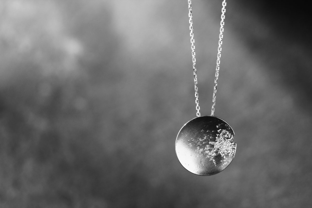 Collier "Moon". - bijoutier joaillier créateur Valenciennes