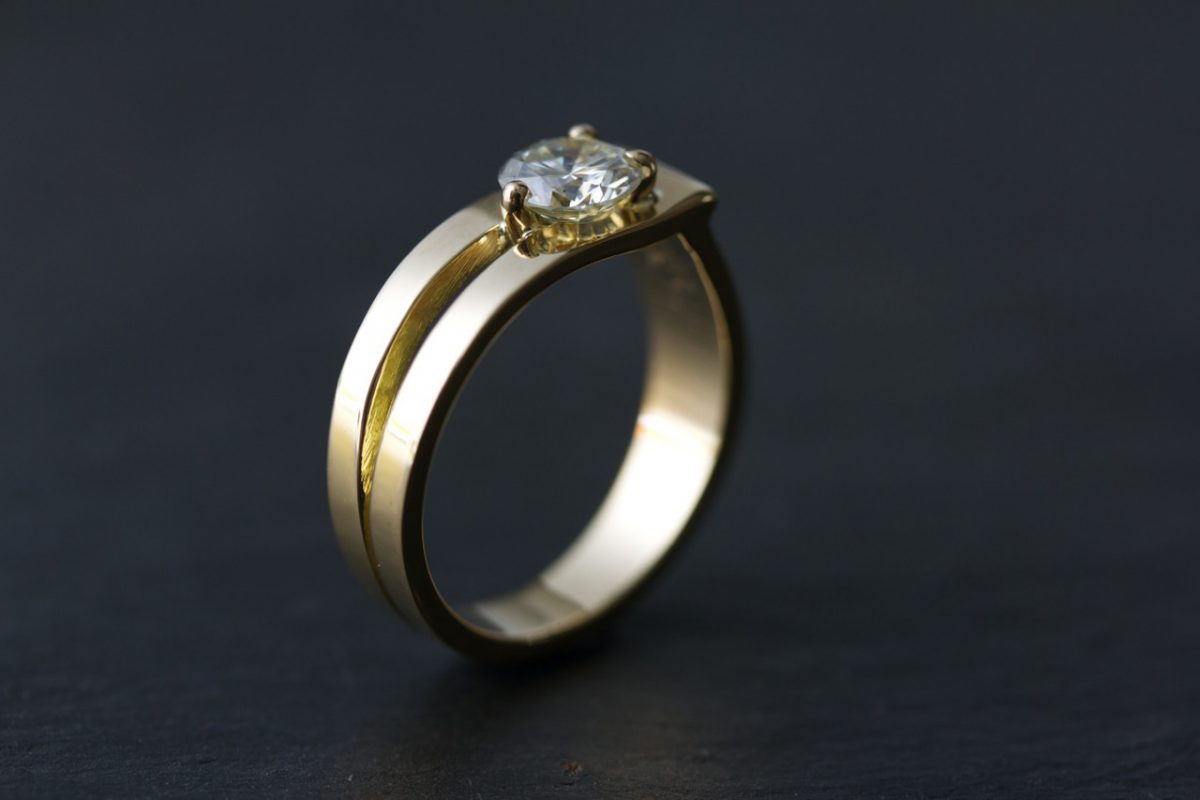 Bague "Curl", or jaune, diamant